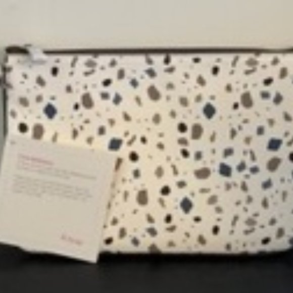 Thirty One Wallet and Zipper Pouch Bundle - Picture 4 of 5